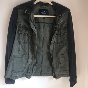 🌞American Eagle Outfitters Olive and Grey jacket